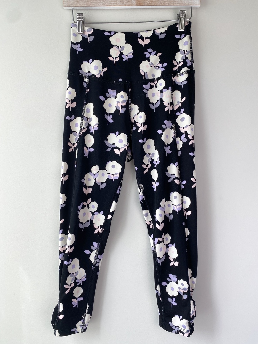 Kate Spade X Beyond Yoga Athletic Leggings XS/S Floral Garden Black Coquette Chi
